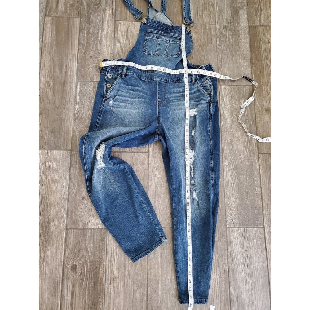 Torrid Women's Demin Medium Wash Distressed Overalls Size 16 - Picture 2 of 7